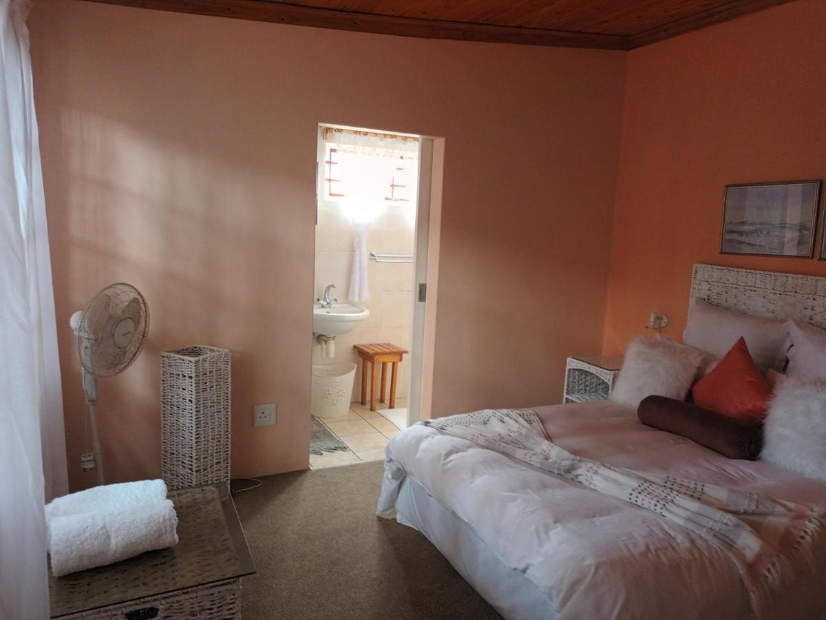 Huis KlipdriftSelf Catering &B&B Henties Bay Exterior foto